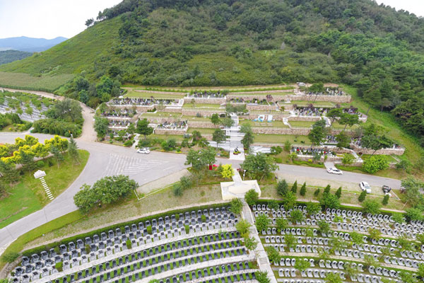 沈陽觀陵山墓園拾光里藝術(shù)主題園介紹