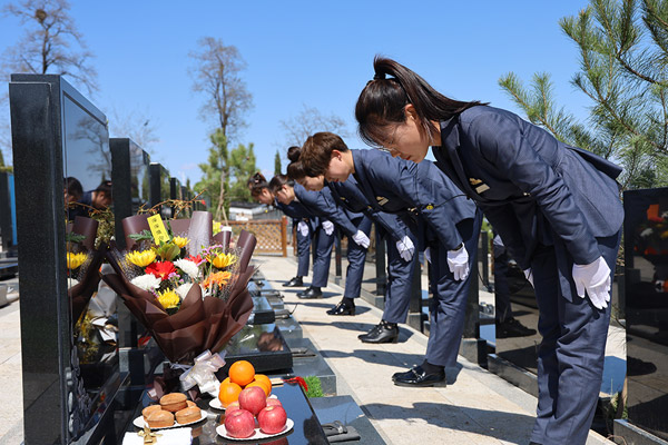 沈陽墓園崇尚一技之長，龍生墓園不唯學歷憑能力