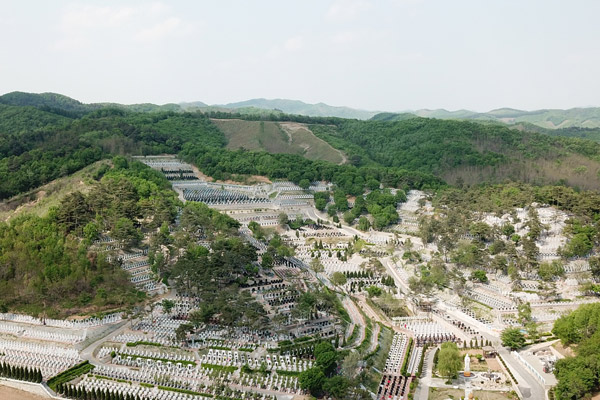 沈陽天臺(tái)峪生態(tài)墓園